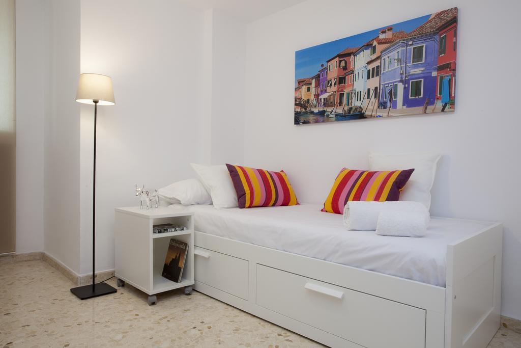 Singularstays Mercado Central Βαλένθια Δωμάτιο φωτογραφία